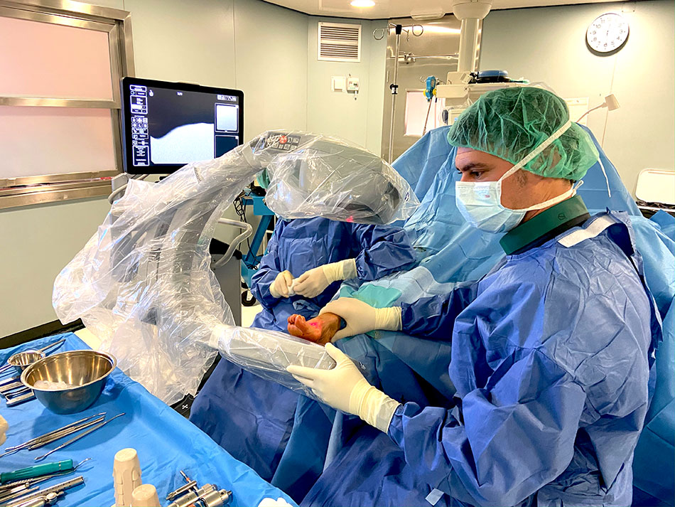 dr-raul-torre-medicina-traumatologica-especialidad-en-cirugia-de-pie-y-tobillo-en-bizkaia